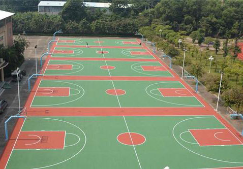 跟普通PU球場比，硅PU球場的優(yōu)點和缺點是什么？