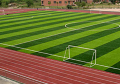 人造草足球場怎么去維護(hù)與保養(yǎng)？