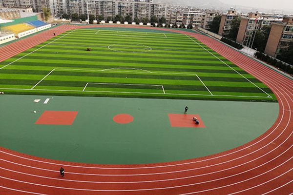 選擇沈陽運動廠人造草公司，打造舒適的運動空間